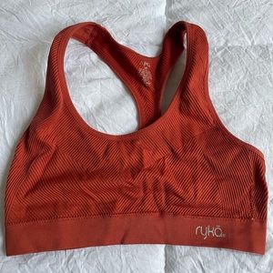 Sports bra